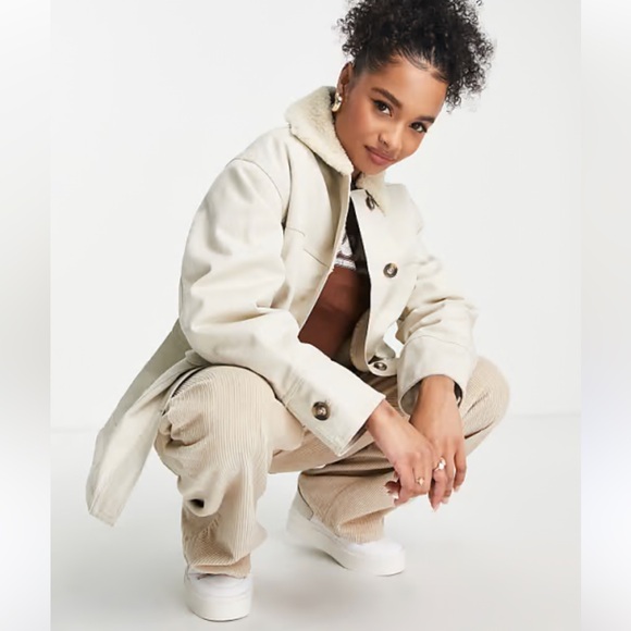 ASOS DESIGN Petite borg lined cotton jacket in stone - Picture 2 of 15